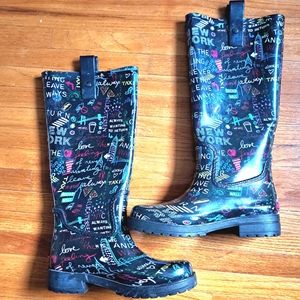 DKNY Donna Karan New York Big Apple NYC Rain Boots Size 6